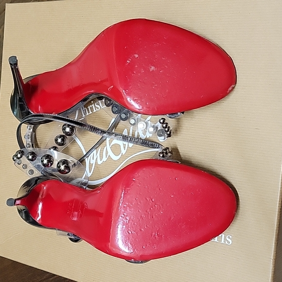 Christian Louboutin heels - Picture 2 of 9